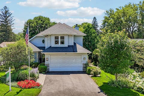 Photo of 219 Woodlawn Drive, Mundelein, IL 60060 (MLS # 12700103)