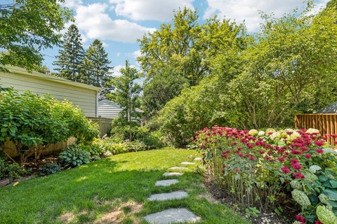 Tiny photo for 219 Woodlawn Drive, Mundelein, IL 60060 (MLS # 12700103)