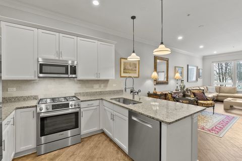 Tiny photo for 1000 VILLAGE CENTER Drive #102, Burr Ridge, IL 60527 (MLS # 12558415)