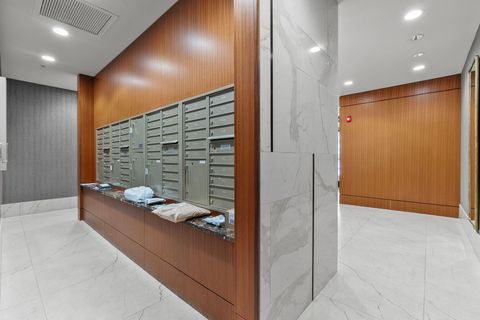 Tiny photo for 1000 VILLAGE CENTER Drive #102, Burr Ridge, IL 60527 (MLS # 12558415)