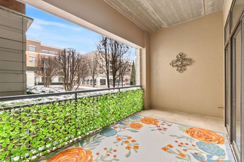 Tiny photo for 1000 VILLAGE CENTER Drive #102, Burr Ridge, IL 60527 (MLS # 12558415)