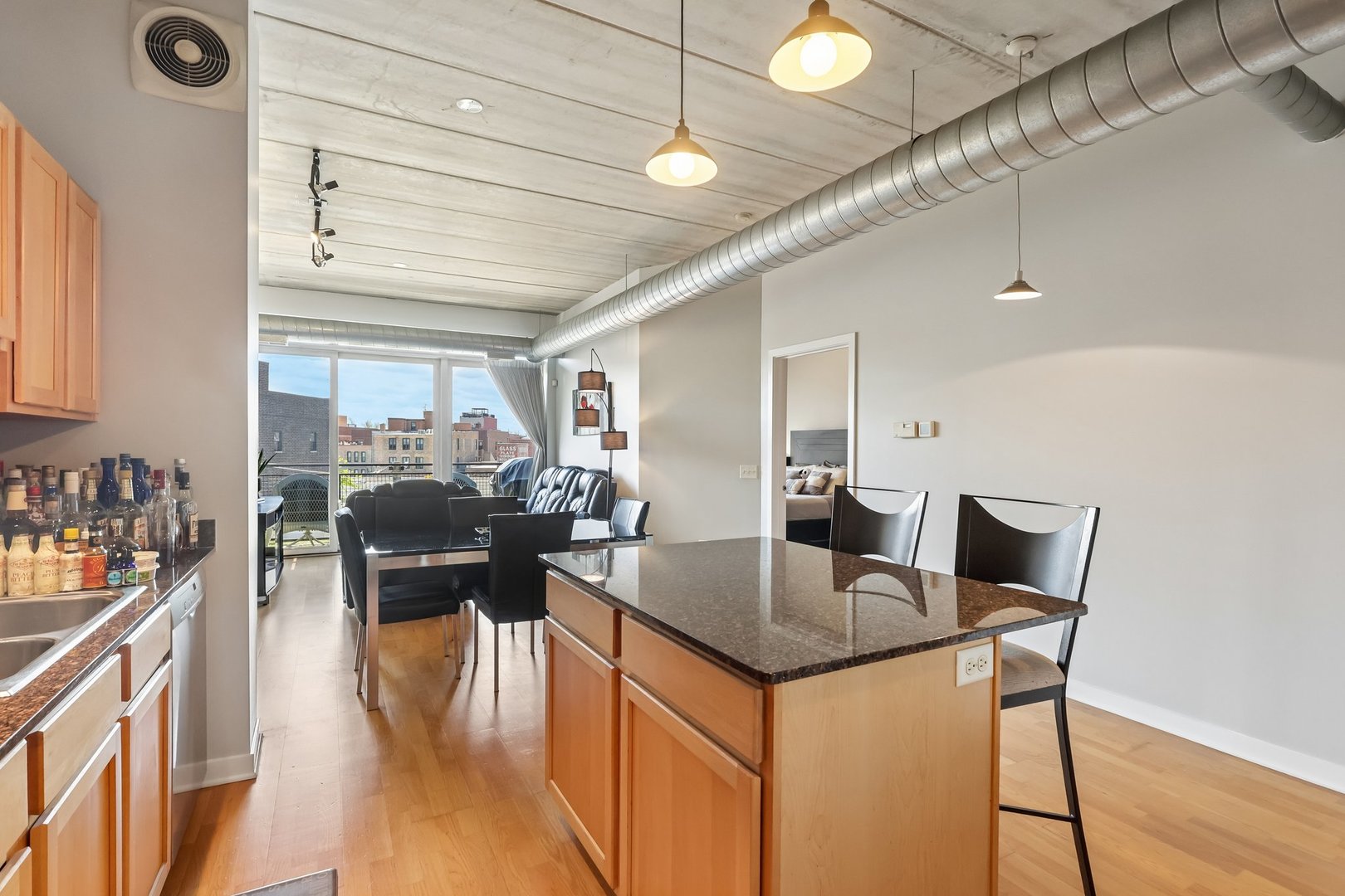 3260 N Clark Street 408
