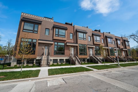 Tiny photo for 710 E 41 Street, Chicago, IL 60653 (MLS # 12751986)