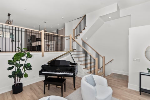 Tiny photo for 710 E 41 Street, Chicago, IL 60653 (MLS # 12751986)
