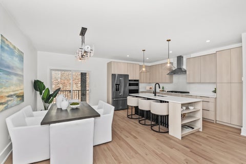 Tiny photo for 710 E 41 Street, Chicago, IL 60653 (MLS # 12751986)
