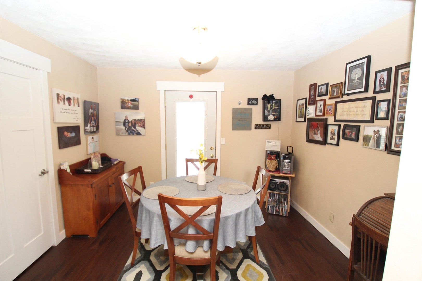 5592 WICKFORD Lane