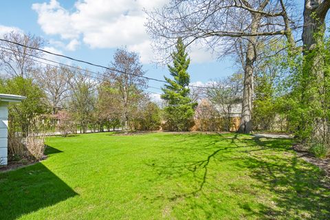 Tiny photo for 939 Westcliff Lane SE, Deerfield, IL 60015 (MLS # 12631949)