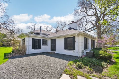 Tiny photo for 939 Westcliff Lane SE, Deerfield, IL 60015 (MLS # 12631949)