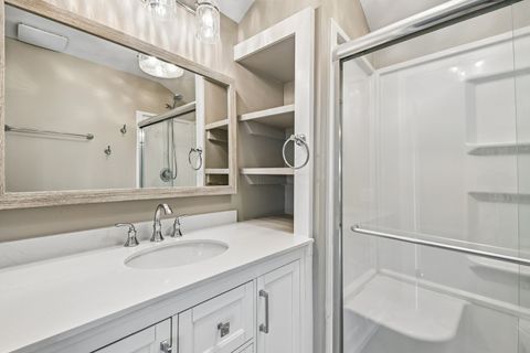 Tiny photo for 939 Westcliff Lane SE, Deerfield, IL 60015 (MLS # 12631949)