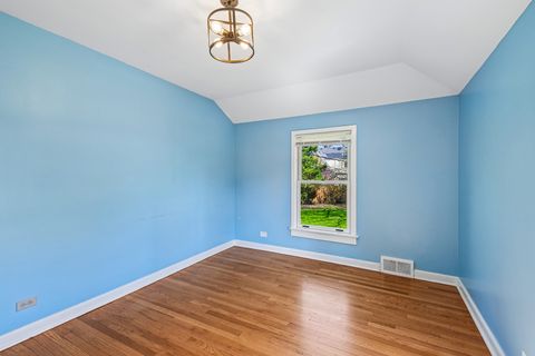 Tiny photo for 939 Westcliff Lane SE, Deerfield, IL 60015 (MLS # 12631949)