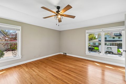 Tiny photo for 939 Westcliff Lane SE, Deerfield, IL 60015 (MLS # 12631949)