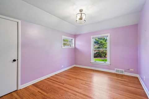 Tiny photo for 939 Westcliff Lane SE, Deerfield, IL 60015 (MLS # 12631949)