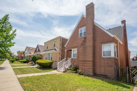 Tiny photo for 10320 S Rhodes Avenue, Chicago, IL 60628 (MLS # 12492075)