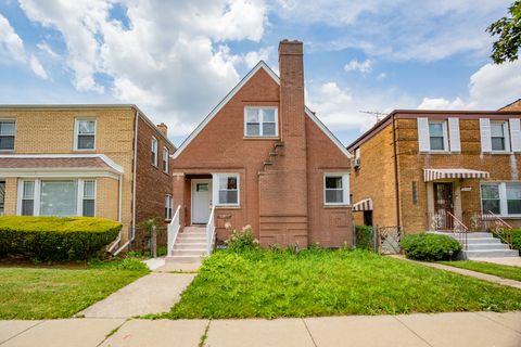 Tiny photo for 10320 S Rhodes Avenue, Chicago, IL 60628 (MLS # 12492075)