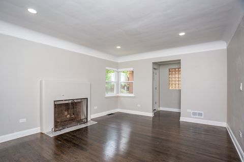 Tiny photo for 10320 S Rhodes Avenue, Chicago, IL 60628 (MLS # 12492075)