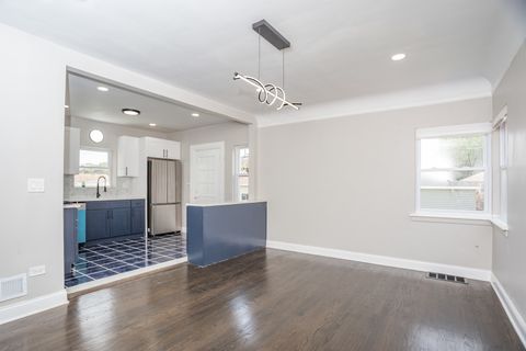 Tiny photo for 10320 S Rhodes Avenue, Chicago, IL 60628 (MLS # 12492075)