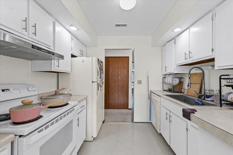 Tiny photo for 2144 HARBORTOWN Circle #2144, Champaign, IL 61821 (MLS # 12460426)