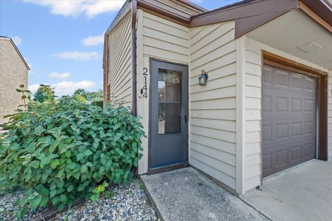 Tiny photo for 2144 HARBORTOWN Circle #2144, Champaign, IL 61821 (MLS # 12460426)