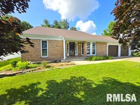 Tiny photo for 3112 LIME Avenue, Mt Vernon, IL 62864 (MLS # EB458444)