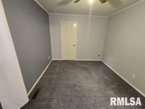 Tiny photo for 3112 LIME Avenue, Mt Vernon, IL 62864 (MLS # EB458444)