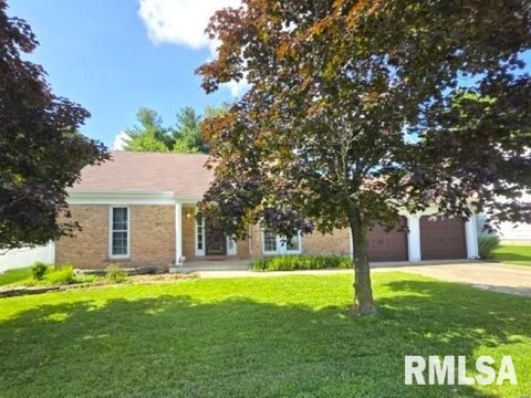 Tiny photo for 3112 LIME Avenue, Mt Vernon, IL 62864 (MLS # EB458444)