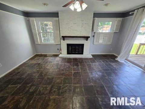 Tiny photo for 3112 LIME Avenue, Mt Vernon, IL 62864 (MLS # EB458444)