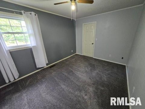 Tiny photo for 3112 LIME Avenue, Mt Vernon, IL 62864 (MLS # EB458444)