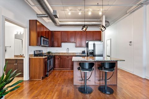 Tiny photo for 740 W Fulton Street #503, Chicago, IL 60661 (MLS # 12585610)
