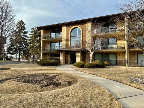 Photo of 7304 Evergreen Drive #2B, Orland Park, IL 60462 (MLS # 12597452)