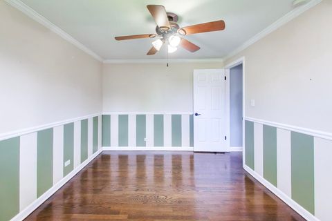 Tiny photo for Schaumburg, IL 60193 (MLS # 12627127)