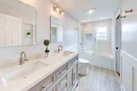 Tiny photo for Schaumburg, IL 60193 (MLS # 12627127)