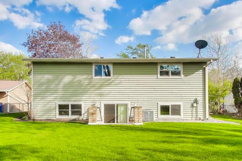 Tiny photo for Schaumburg, IL 60193 (MLS # 12627127)