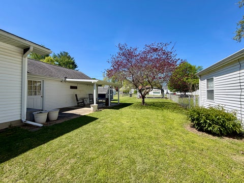 Tiny photo for 1409 S 14th Street, Mattoon, IL 61938 (MLS # 12621053)