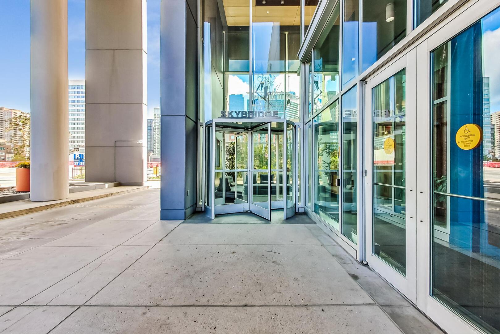 737 W Washington Boulevard 3110