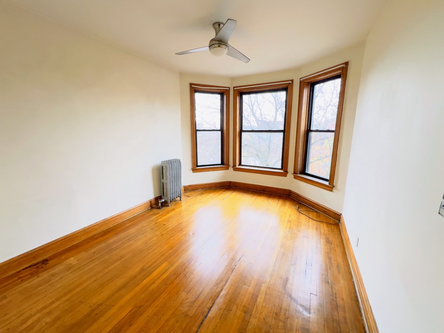 2502 N KEDZIE Boulevard 1