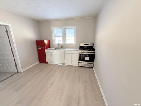 Tiny photo for 211 S DEAN Street, Royalton, IL 62983 (MLS # EB460273)