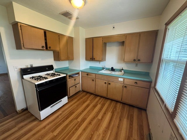 1311 Anthony Place