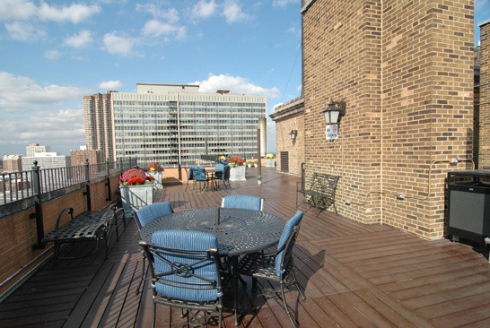 3500 N LAKE SHORE Drive 5D