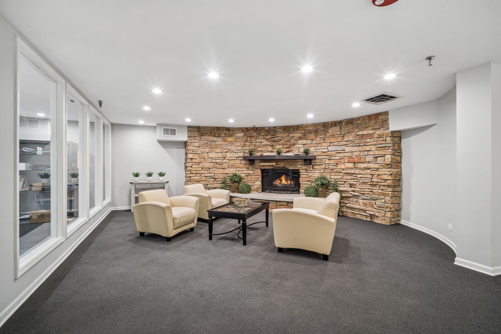 250 W Parliament Place 415