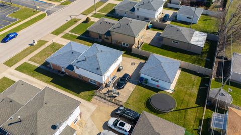 Tiny photo for 9124 Meade Avenue, Oak Lawn, IL 60453 (MLS # 12599543)