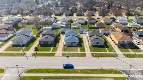 Tiny photo for 9124 Meade Avenue, Oak Lawn, IL 60453 (MLS # 12599543)