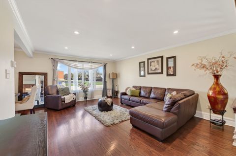 Tiny photo for 9124 Meade Avenue, Oak Lawn, IL 60453 (MLS # 12599543)