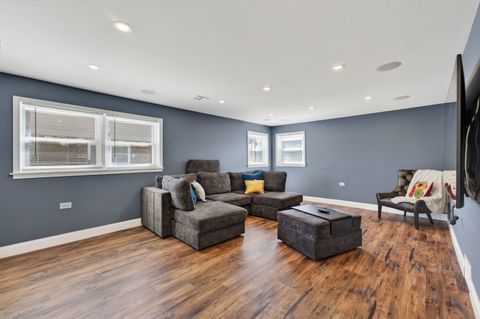 Tiny photo for 9124 Meade Avenue, Oak Lawn, IL 60453 (MLS # 12599543)