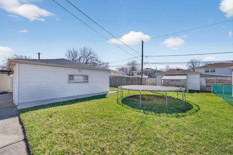 Tiny photo for 9124 Meade Avenue, Oak Lawn, IL 60453 (MLS # 12599543)