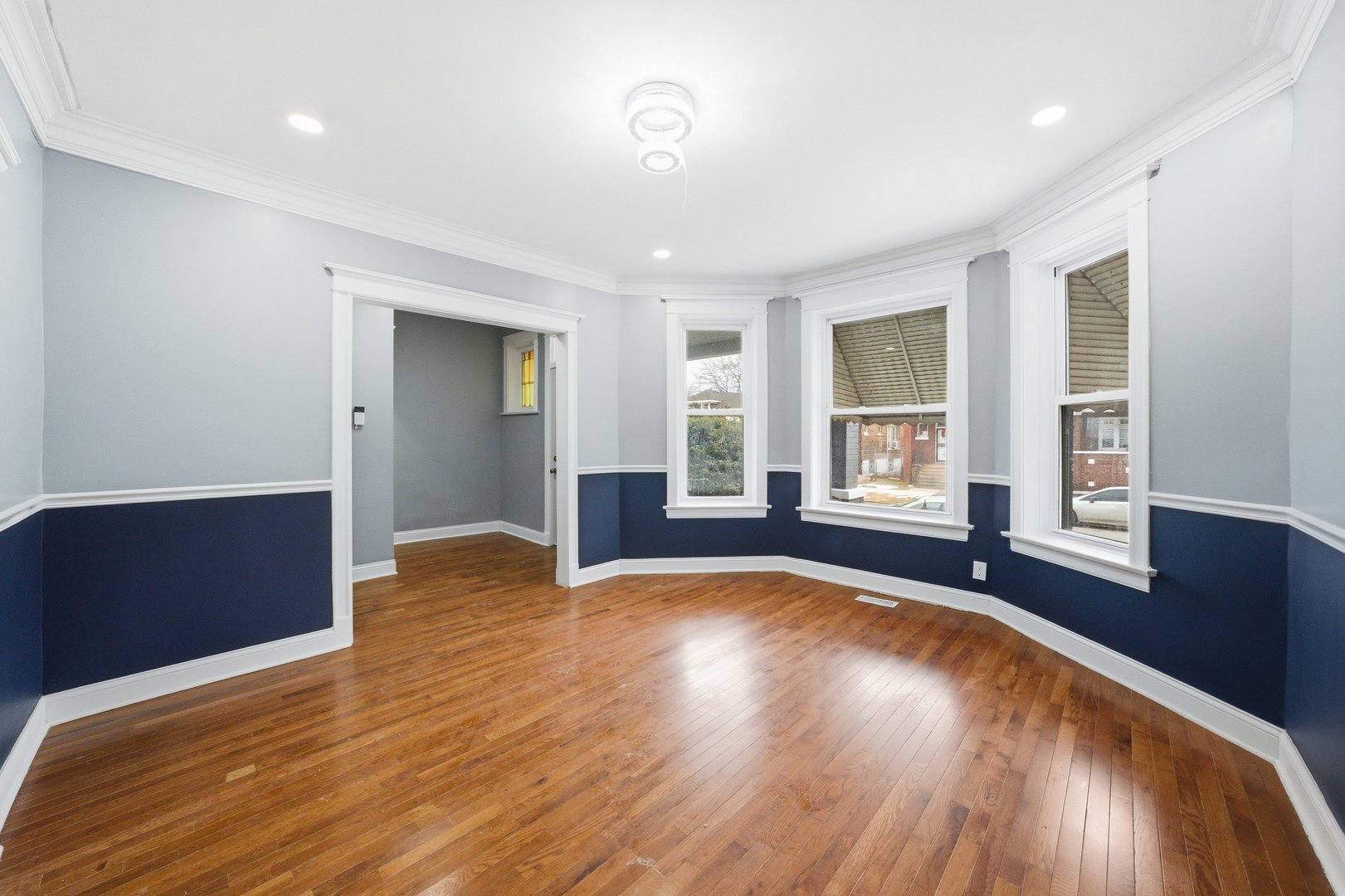 7544 S Eberhart Avenue