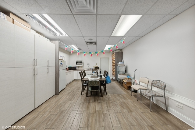 4239 S Archer Avenue 2