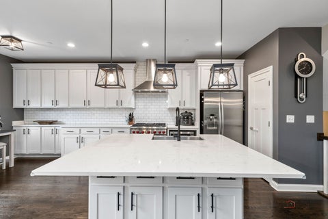 Tiny photo for 636 Parkside Court, Libertyville, IL 60048 (MLS # 12757212)
