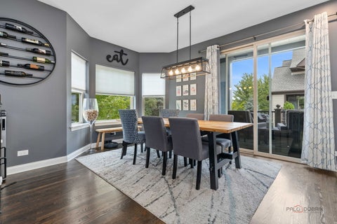 Tiny photo for 636 Parkside Court, Libertyville, IL 60048 (MLS # 12757212)