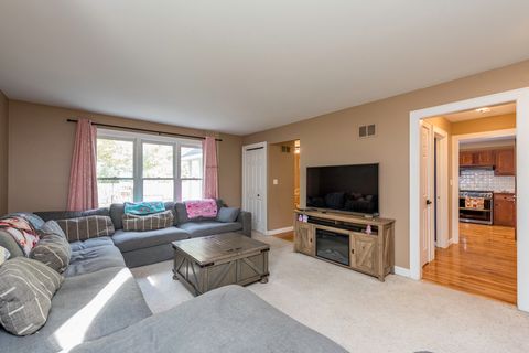 Tiny photo for 3482 Ellis Avenue, Gurnee, IL 60031 (MLS # 12506897)