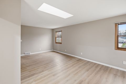 Tiny photo for 5008 Valentine Place, Rockford, IL 61108 (MLS # 12613732)